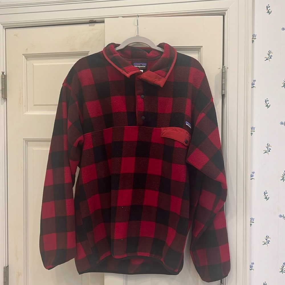 Patagonia Men’s pullover size L